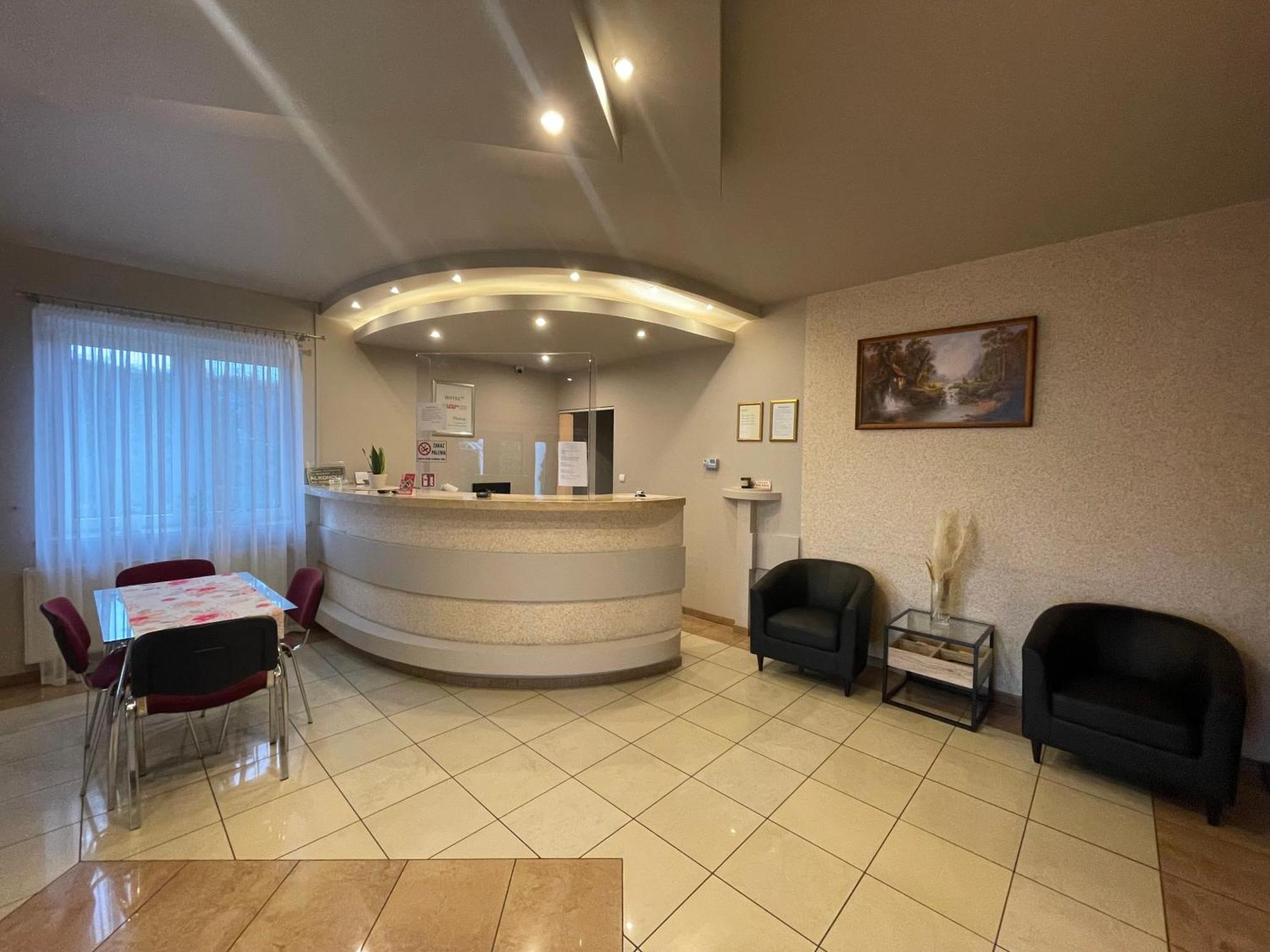 Hotel Marco Plonsk Szkolna 115 外观 照片