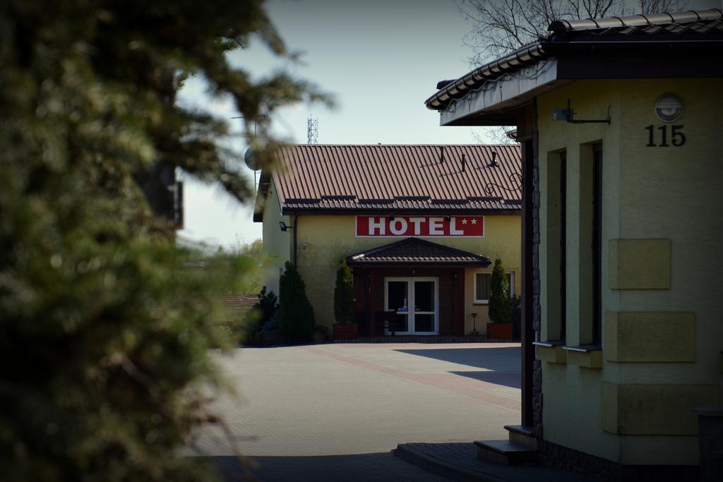 Hotel Marco Plonsk Szkolna 115 外观 照片