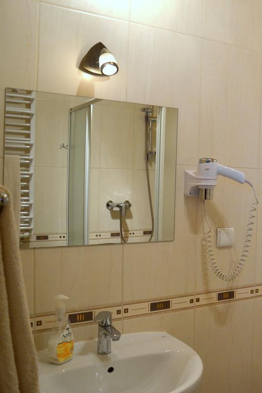 Hotel Marco Plonsk Szkolna 115 外观 照片